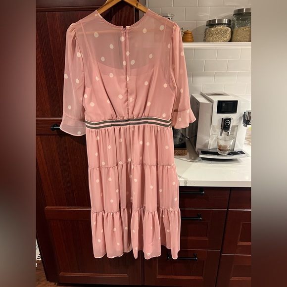 Gal meets glam Finley - Picture 8 of 12